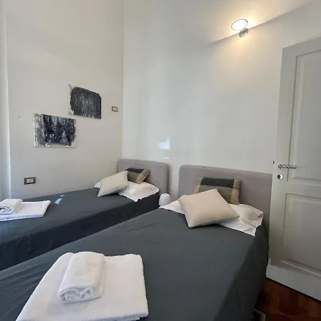 Cavour Levanto