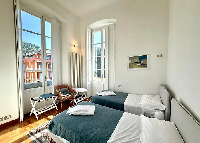 Cavour * Levanto
